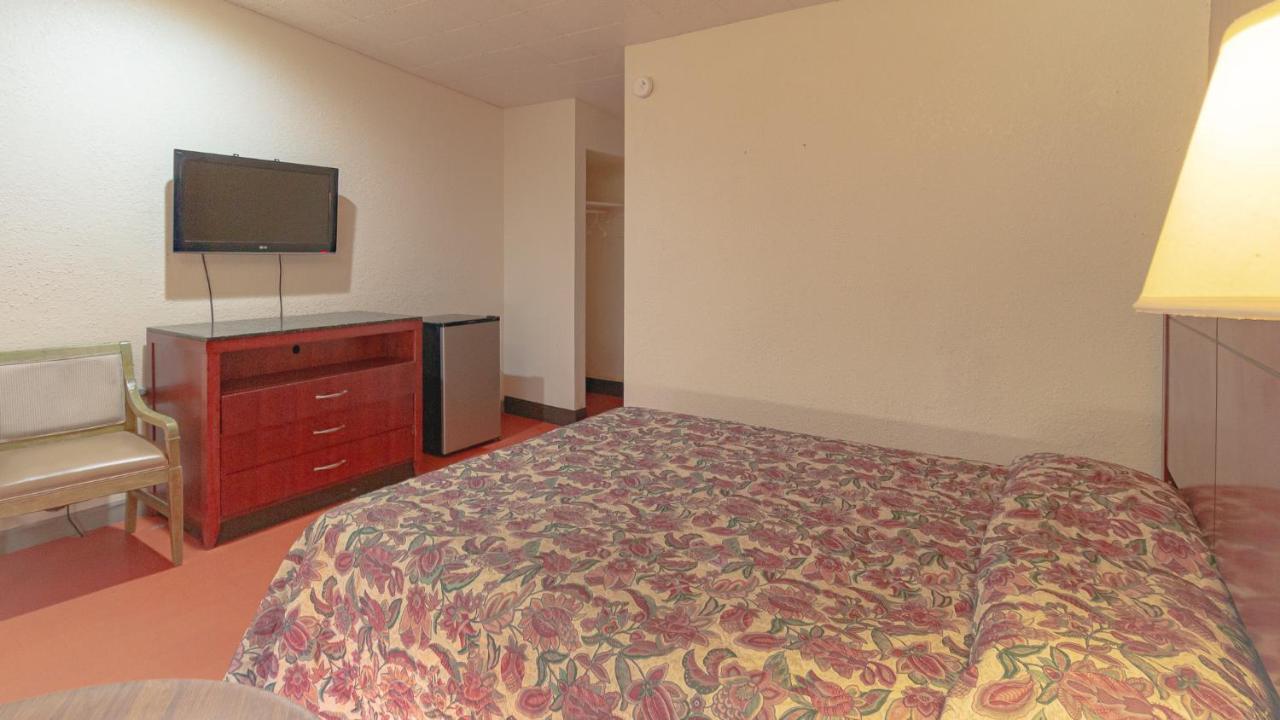 Red Horse Motel Dayton Moraine Bagian luar foto